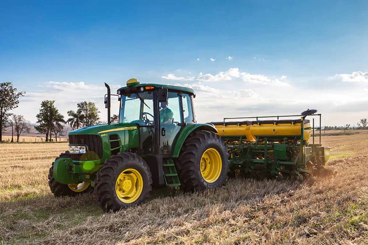 DPVAT: projeto estende cobertura do seguro obrigatório para veículos agrícolas